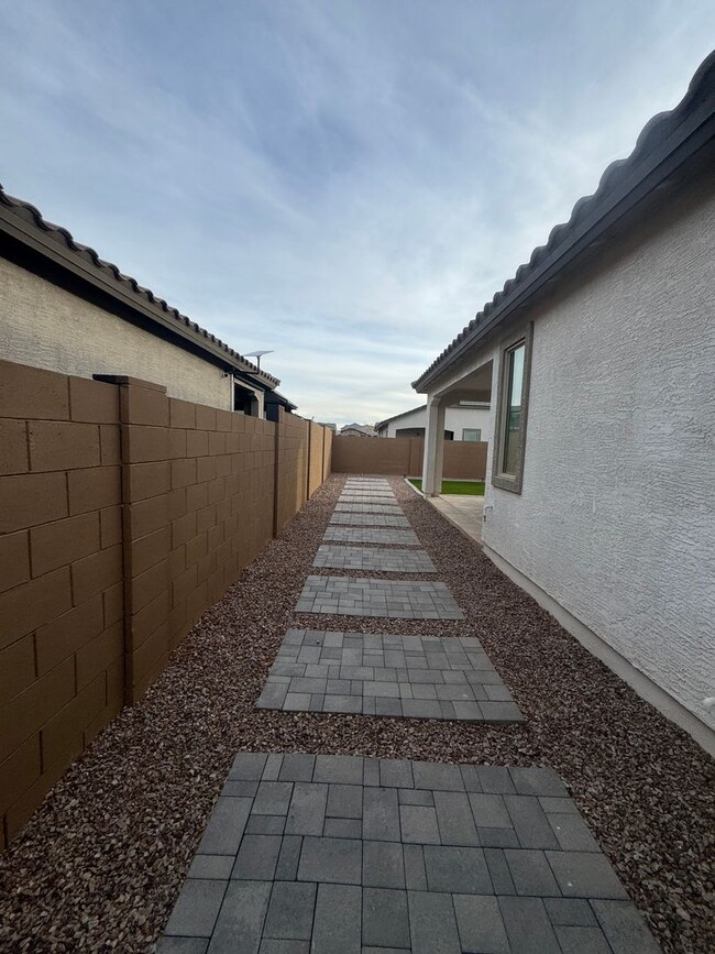 Building Photo - BRAND NEW HOME WARNER MEADOW GILBERT