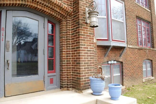 Building Photo - Charming 1 bedroom Apartment in Sherman Hill!