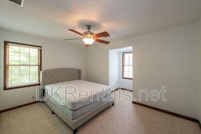 Building Photo - 3787 Etna Dr