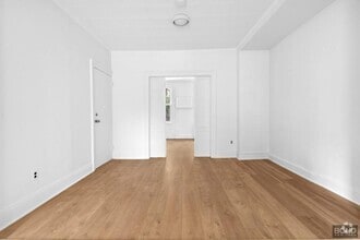 Building Photo - 2 bedroom in BROOKLYN NY 11211