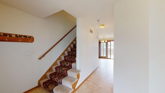 Building Photo - Available 9/20 - Established Neighborhood