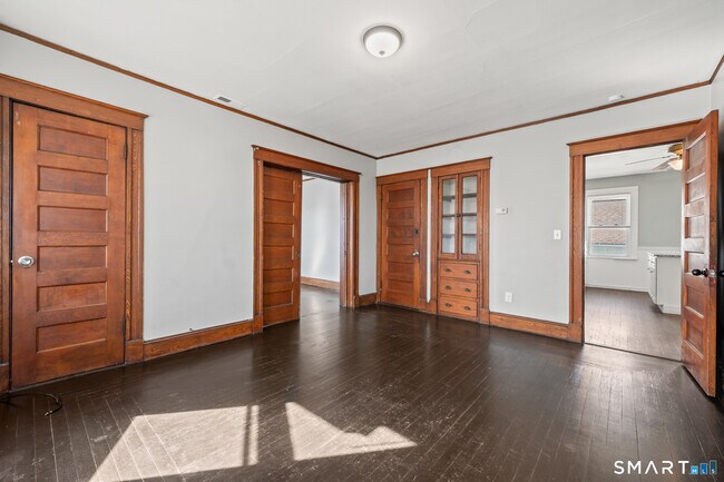 Building Photo - 811 East St