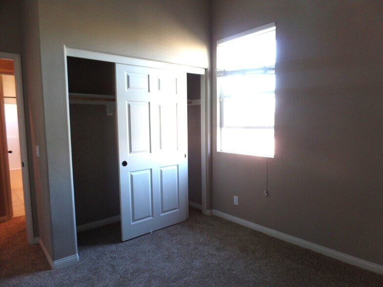 2nd Bedroom - 5057 Waterview Way