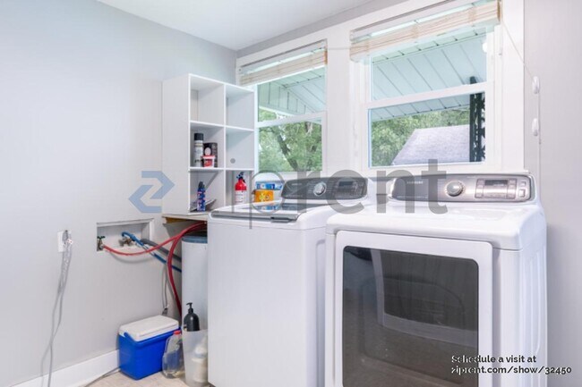 Building Photo - 645 GA-49