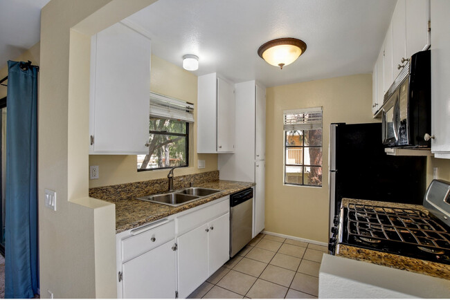 Kitchen - 10313 Azuaga St