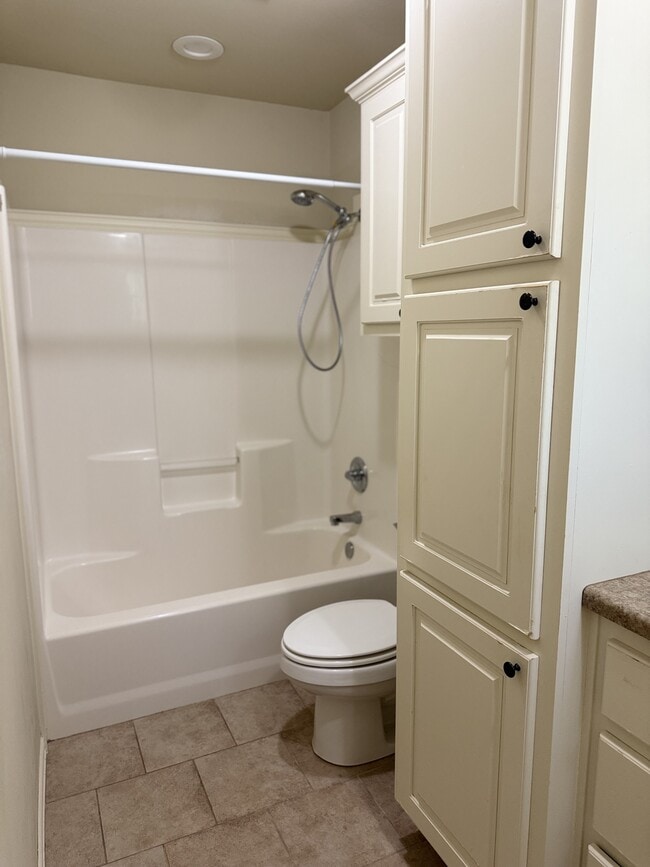 Building Photo - 2624 112th St