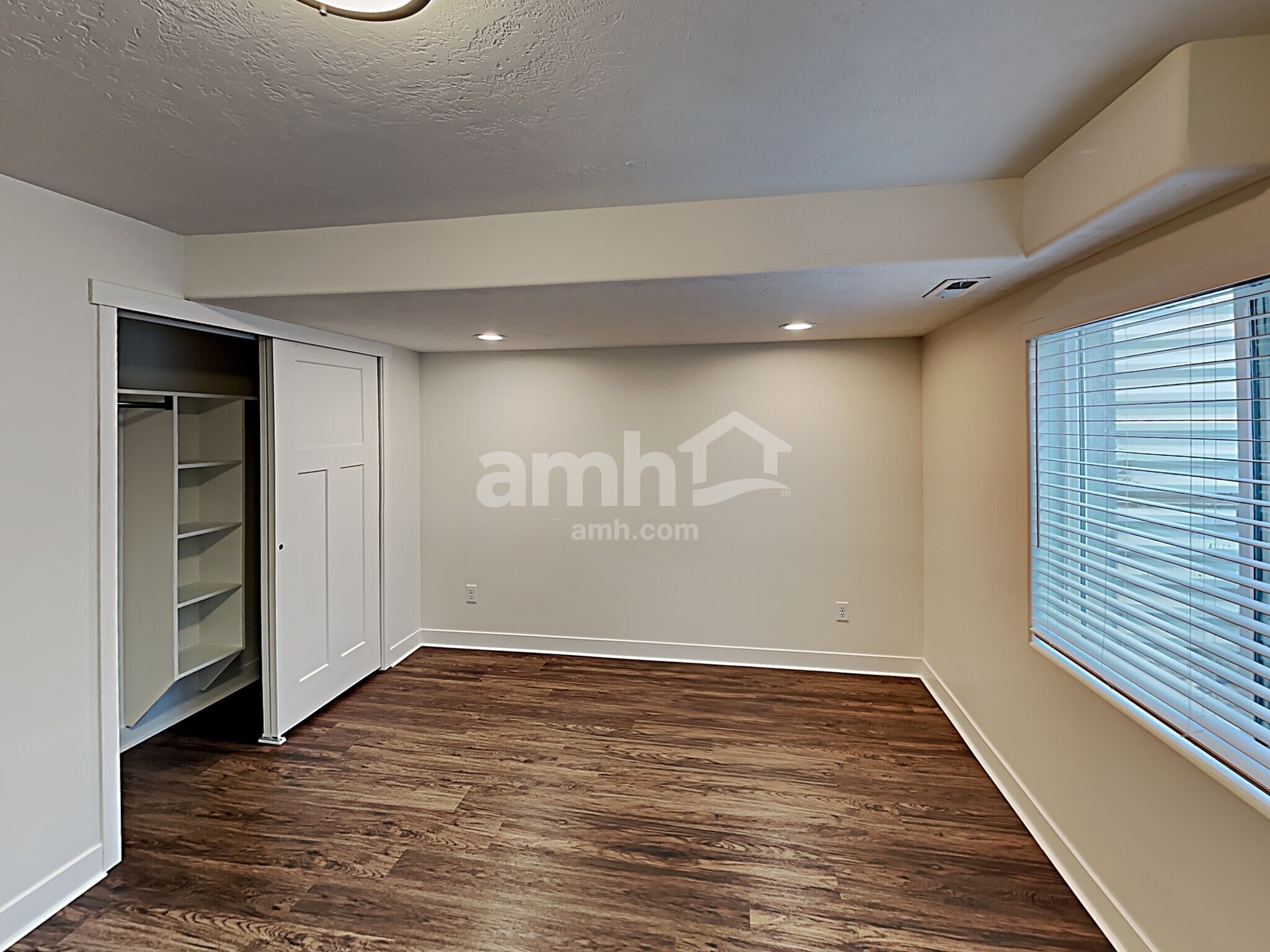 Building Photo - 602 Koins Way