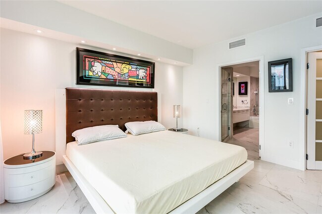 Building Photo - 55 SE 6th St