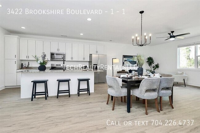 Building Photo - 3422 Brookshire Blvd