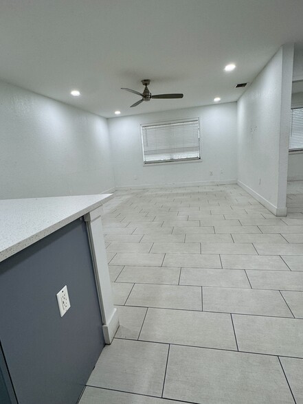 Dining / Living Room - 17255 SW 95th Ave
