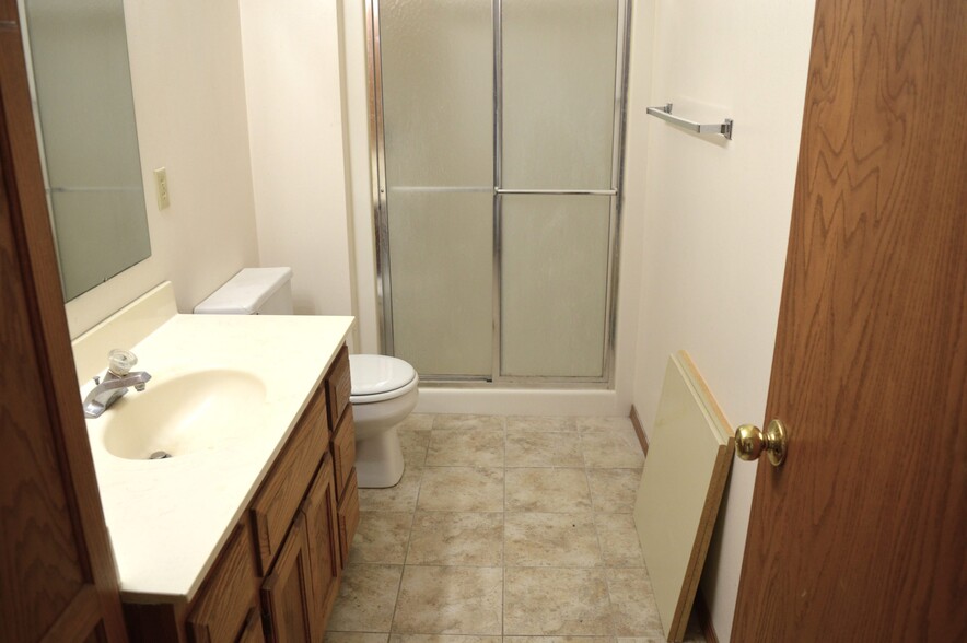 Building Photo - 2289 S Thompson Dr