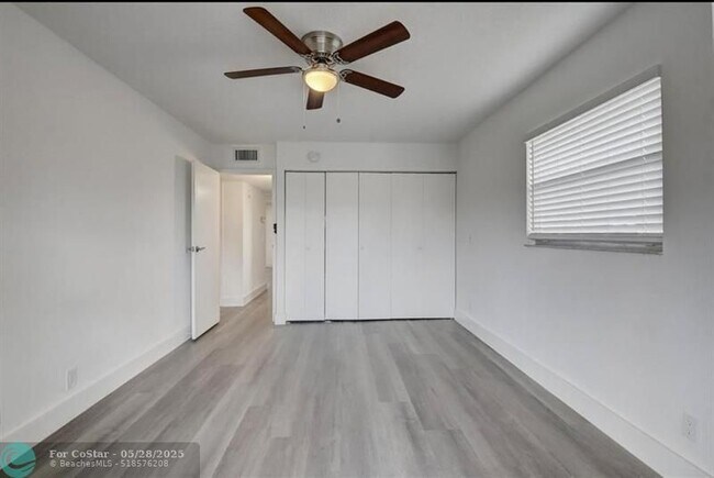 Building Photo - 125 Brittany Terrace