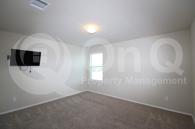 Building Photo - 1115 Quartz Trl