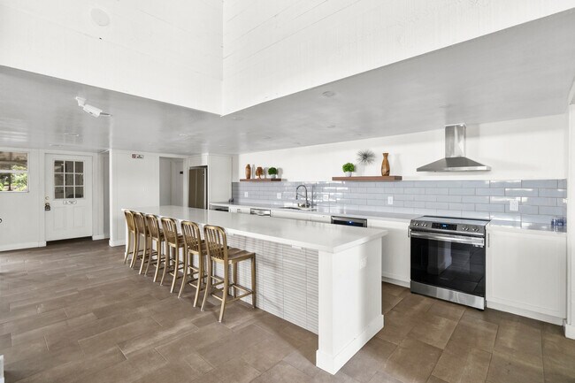 Building Photo - 7765 W 91st St