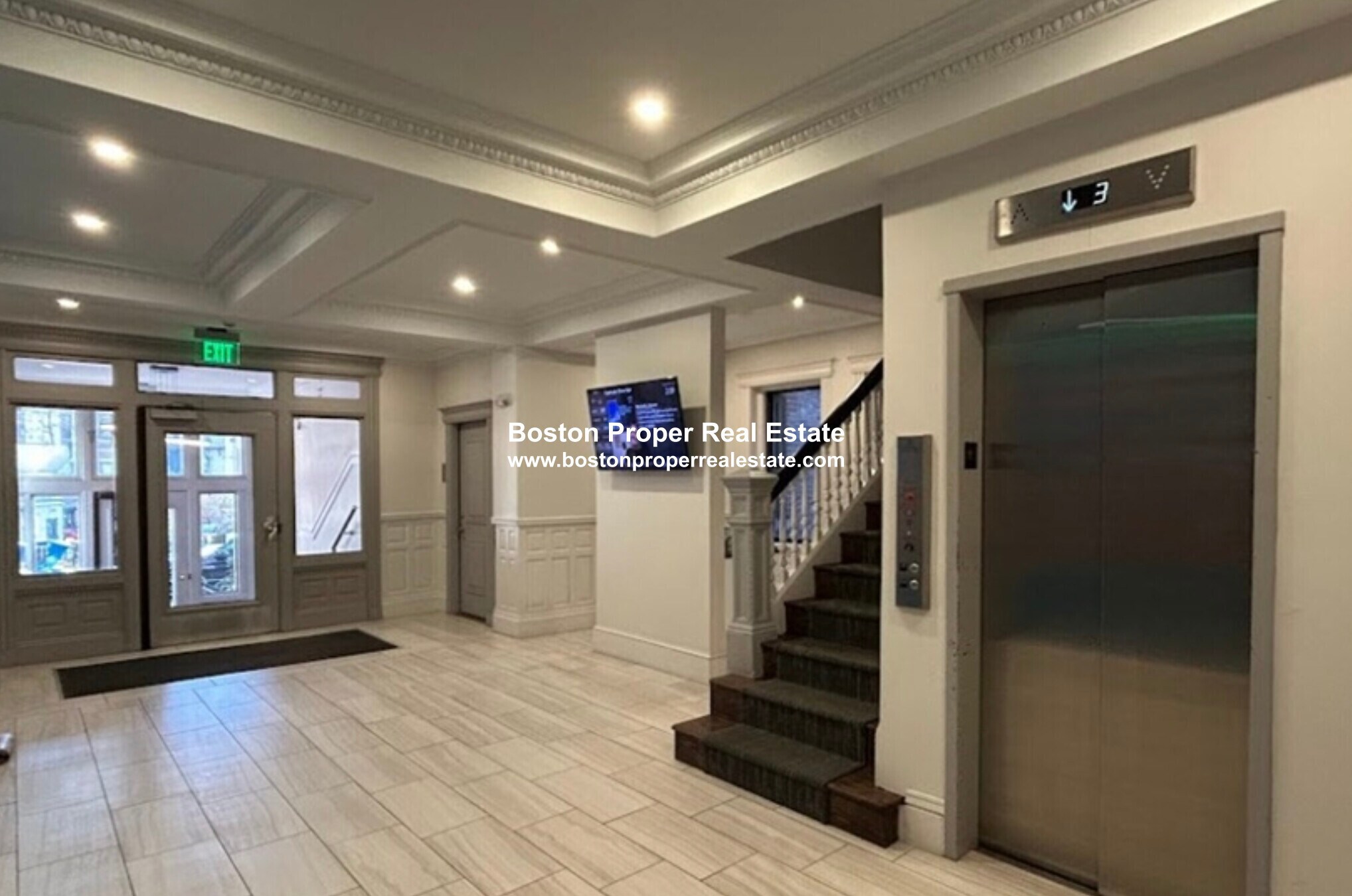 Building Photo - 107 Queensberry St