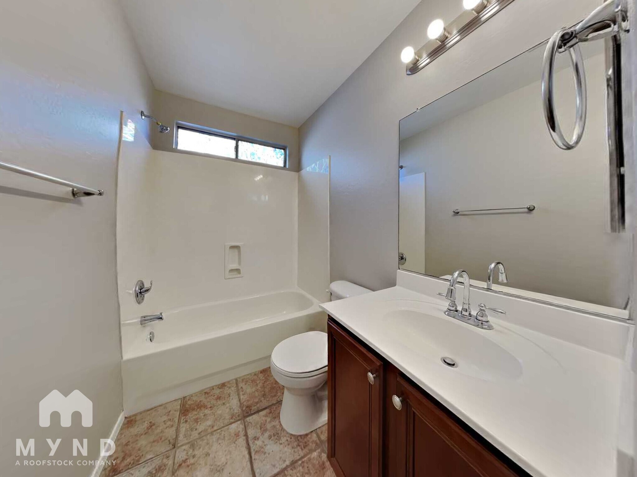 Building Photo - 12418 W Valentine Ave