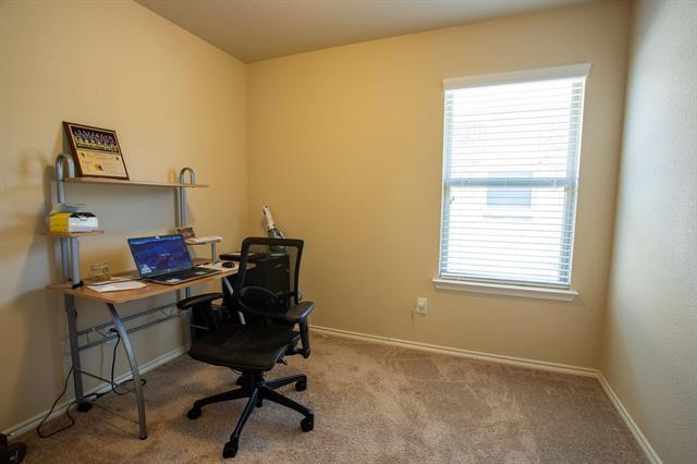 Building Photo - 1063 Decker Dr