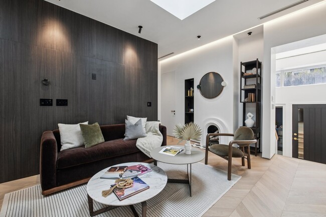 Building Photo - 2783 Filbert St