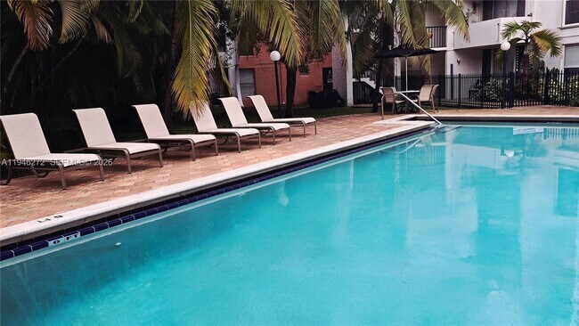 Building Photo - 2150 SW 16th Ave