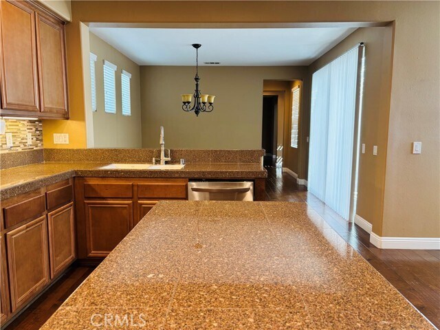 Building Photo - 40277 Balboa Dr