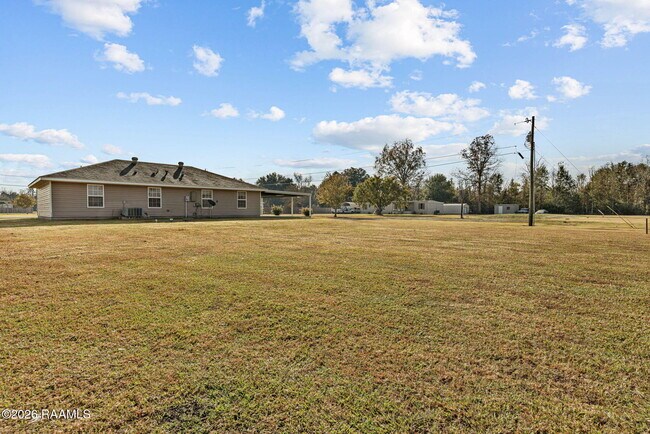 Building Photo - 1026 Carmen Dr