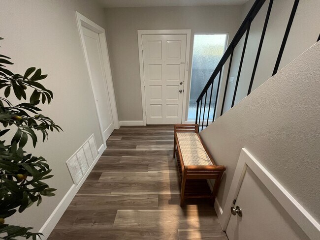 Building Photo - Remodeled, 2BD/2BA Duplex w/ Sunset Views: Fenced Yard, Garage, Steps to Beach & Downtown Encinitas