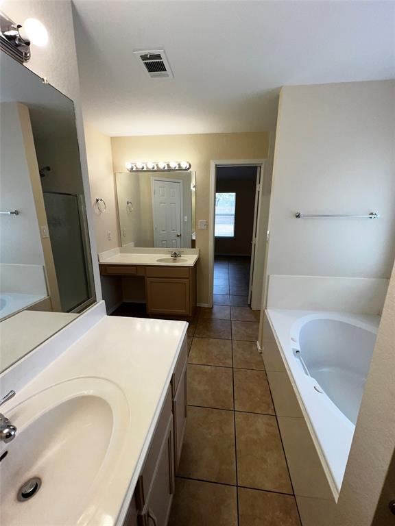 Building Photo - 1210 Canna Lily Ln