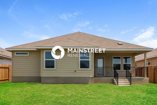 Building Photo - 3 Bedroom Pet-Friendly Home in Hutto, TX with Main Street Renewal