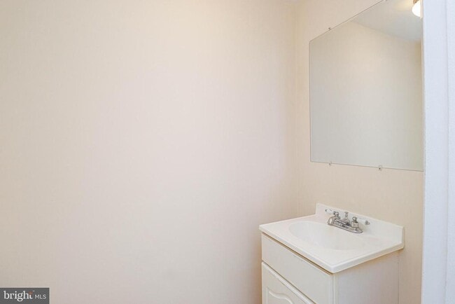 Building Photo - 1709 Granite Ct