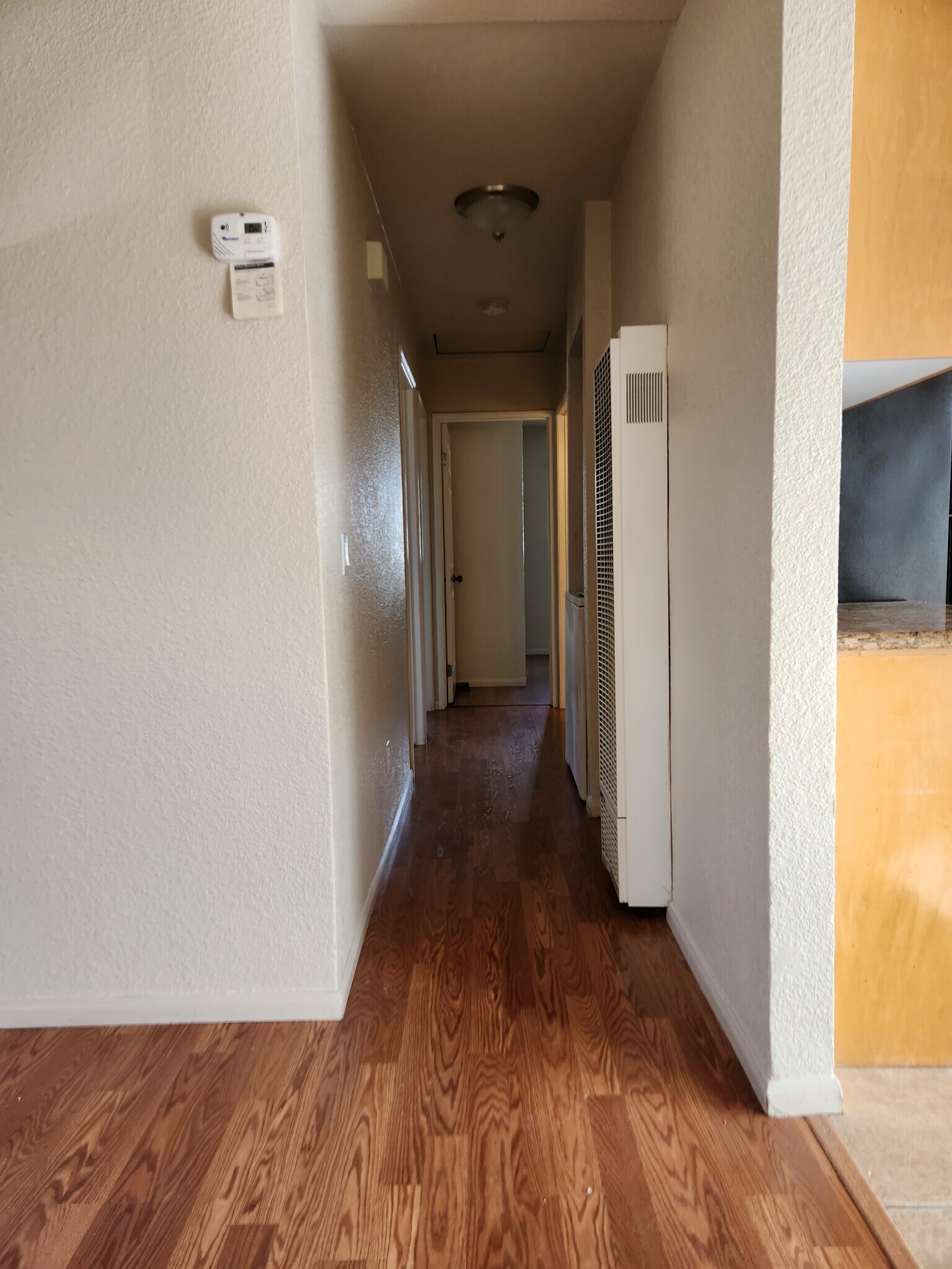 Building Photo - 311 Cottonwood Rd