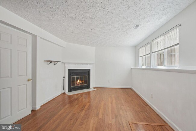 Building Photo - 5818 Rock Forest Ct