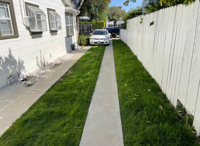 Building Photo - 21920 Galvez St