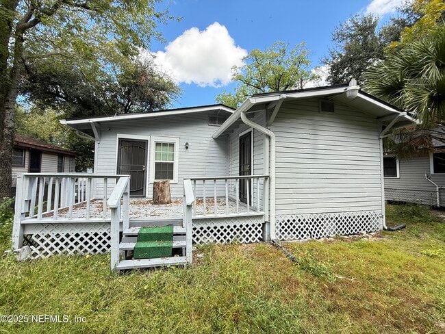 Building Photo - 1204 W 31st St