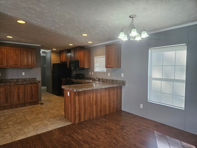 Building Photo - 116 Lynnwood Cir