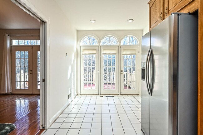 Building Photo - 2143 Wolftrap Ct