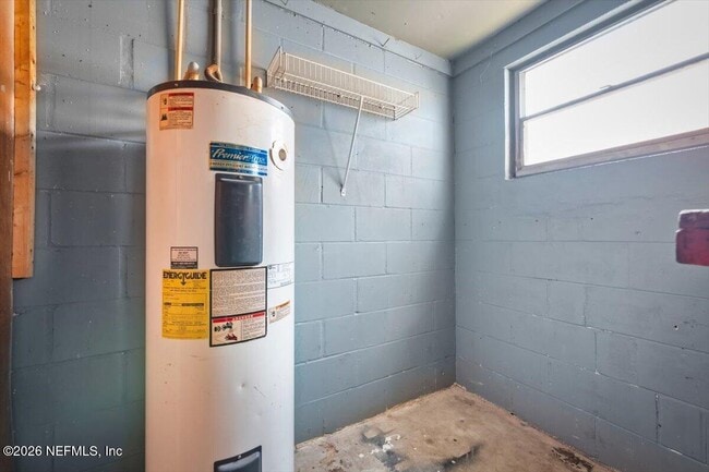 Building Photo - 10814 Indies Dr S