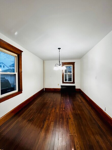dining room - 16 Exeter St