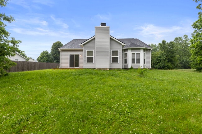 Building Photo - 3415 Waterloo Dr