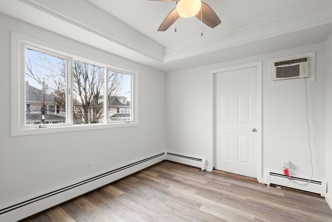 Building Photo - 17 3rd St