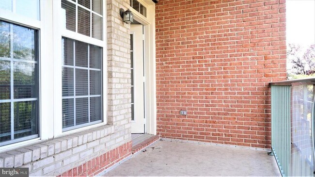 Building Photo - 12195 Abington Hall Pl