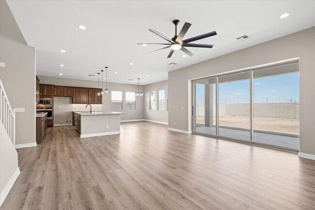 Building Photo - 35763 Geode Wy