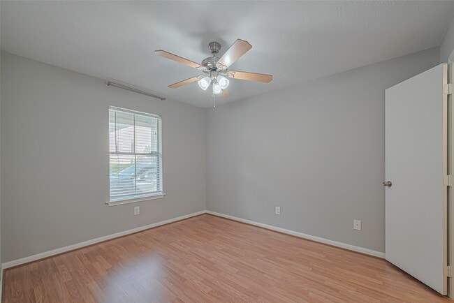 Building Photo - 1101 Saulnier St