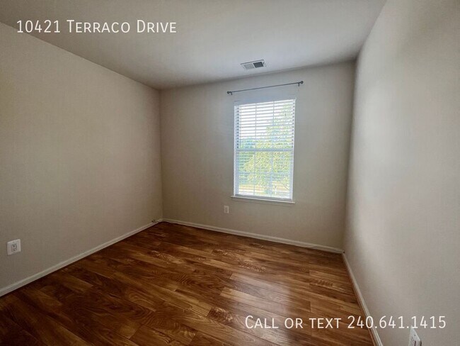 Building Photo - 10421 Terraco Dr