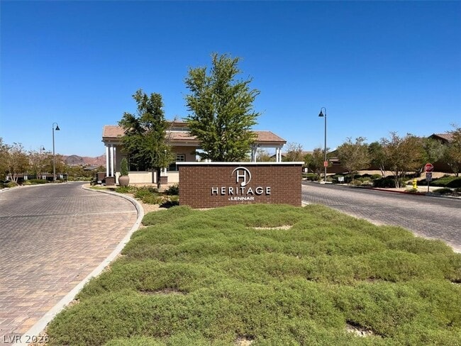 Building Photo - 246 Tallis Hills Ave