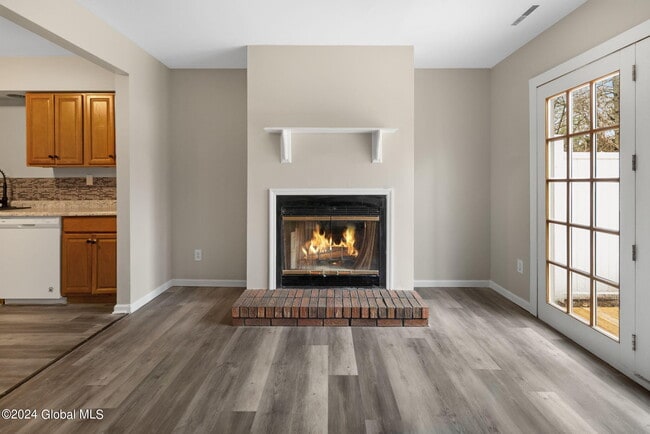 Building Photo - 3 Terry Ct