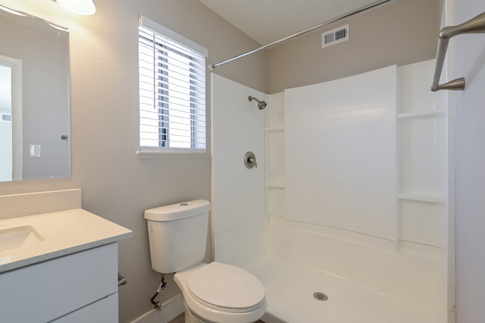 Building Photo - 1555 Calabria Dr