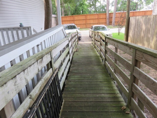 Building Photo - 12715 Aspen Dr