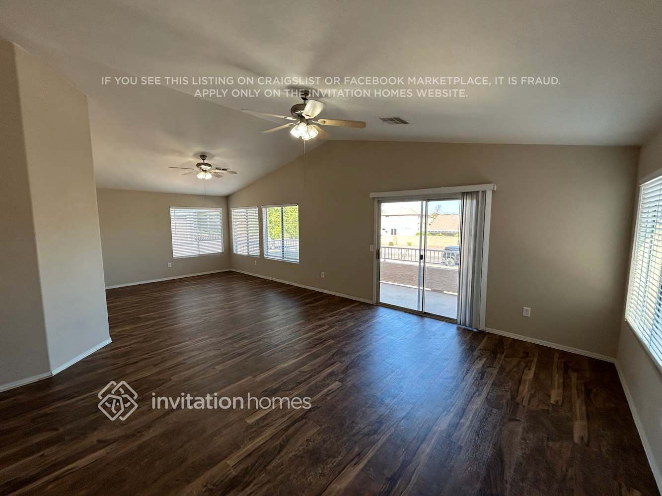 Building Photo - 7005 S 39th Dr