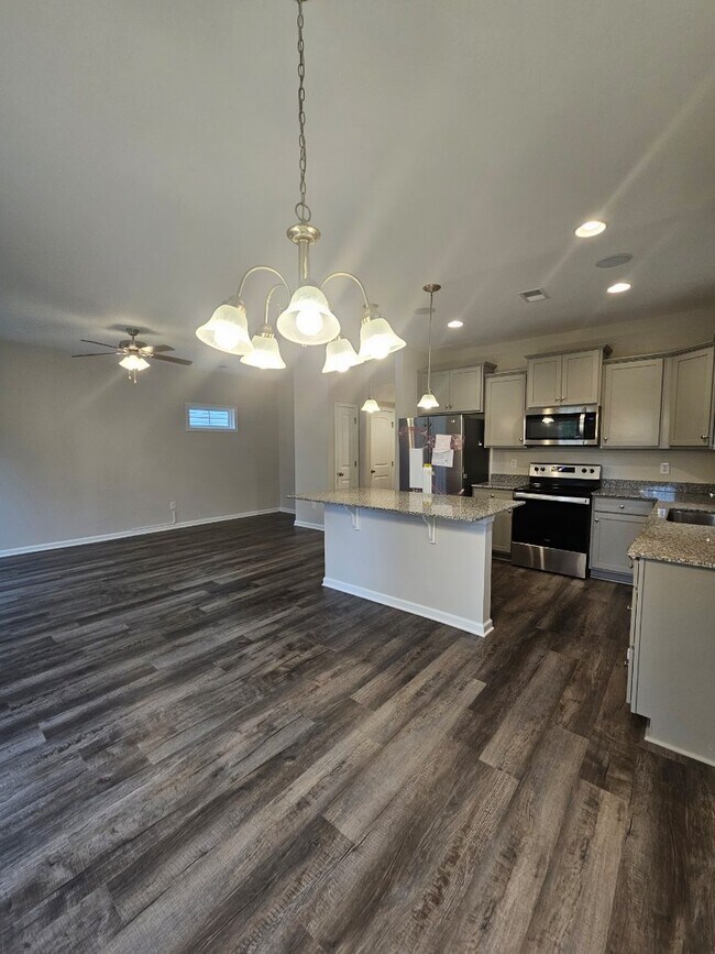 Building Photo - 125 Highland Park Ct