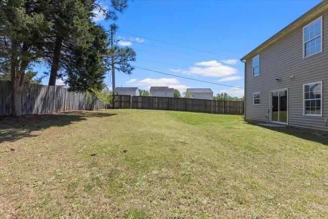 Building Photo - ***Coming Soon!!!***Spacious and Move-In R...